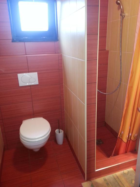 Ferienwohnung Nador Apartman Balatonlelle Zimmer foto