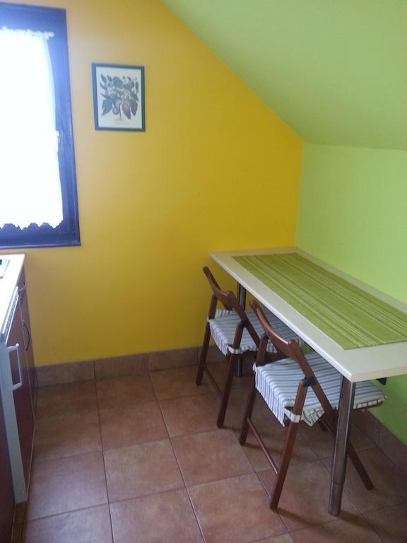 Ferienwohnung Nador Apartman Balatonlelle Zimmer foto