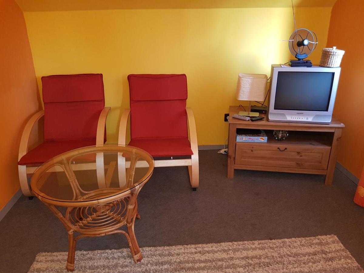 Ferienwohnung Nador Apartman Balatonlelle Exterior foto